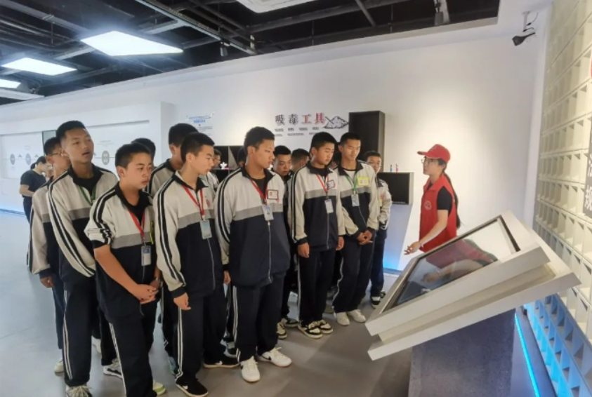 远离毒品 健康人生——我校开展“6.26”系列禁毒活动